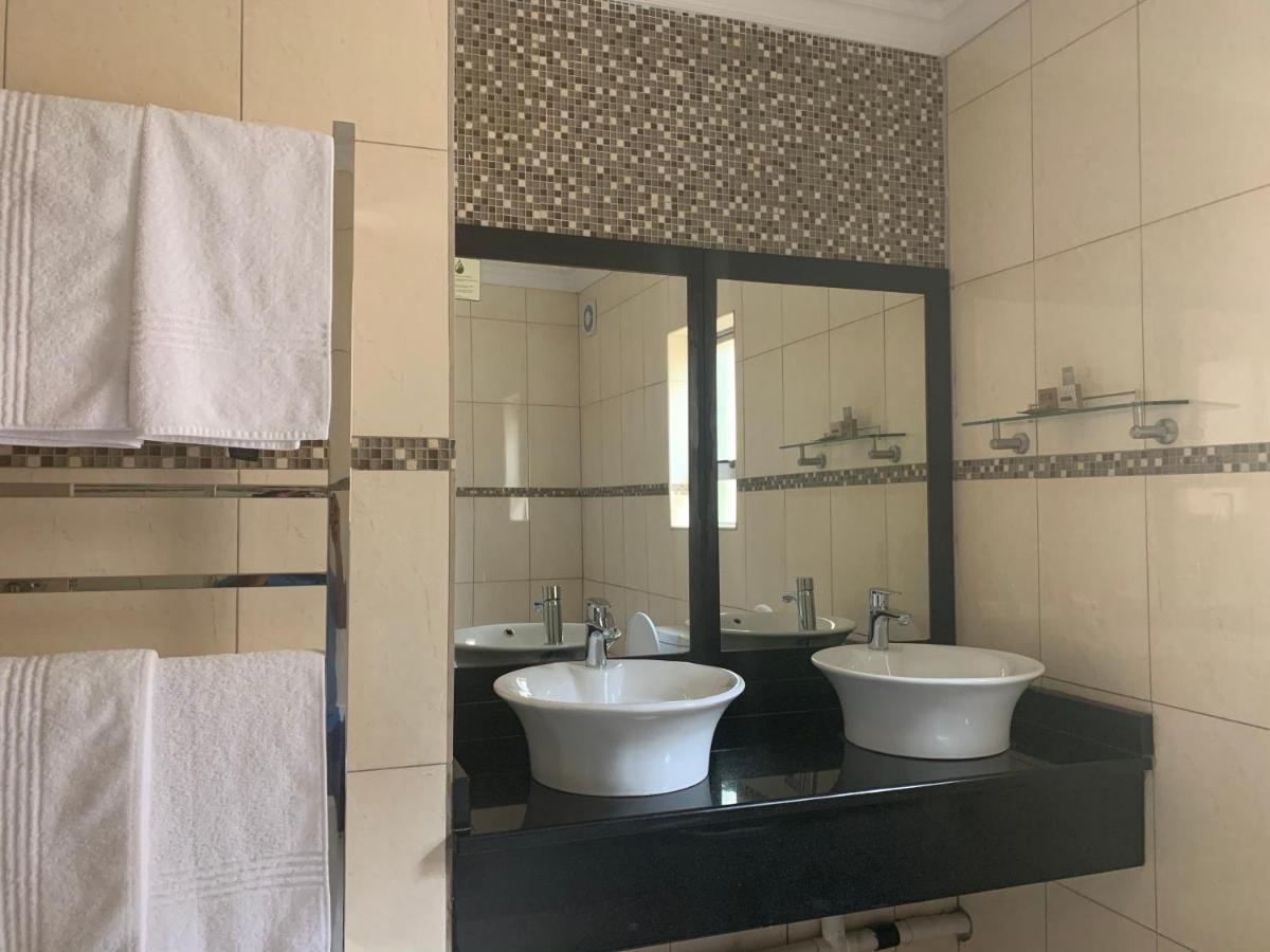 Royal Hotel Polokwane Dış mekan fotoğraf