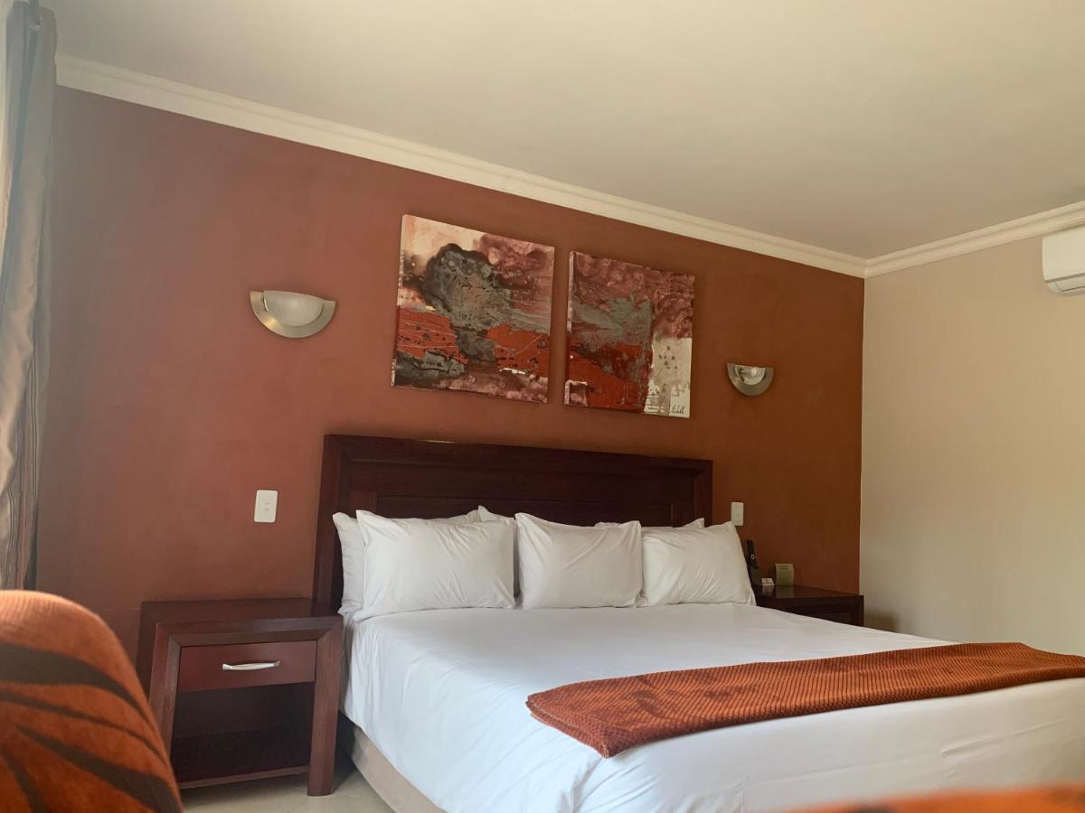 Royal Hotel Polokwane Dış mekan fotoğraf